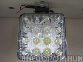 Фара светодиод. LED 16 W квадр. узкая (д105*в105*г20)