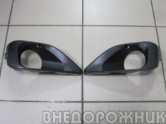 Облицовка фары противотуманной Lada Niva Travel (к-кт 2 шт)