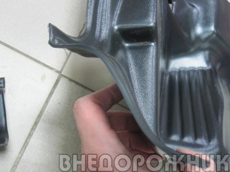 Обивка передней стойки и пола  ВАЗ 21214,Урбан толстый пластик (к-кт 2 шт) усиленные
