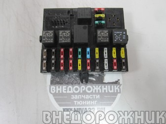 Блок предохранителей ВАЗ-2123 Нива Шевроле (393.3722М)